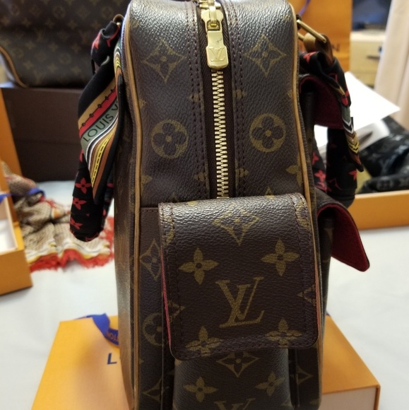 Louis Vuitton Ecentricite - Picture 5 of 8